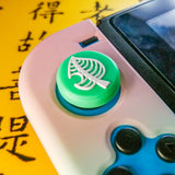 分離式 switch保護ケース カバー 2個どうぶつの森デザインのスティックカバー付 分体式 耐久性PC素材 キズ防止 衝撃吸収 着脱簡単 擦り傷防止 取り外し可能