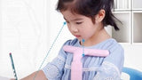 【動画あり】子供用 姿勢矯正器 着席姿勢サポート 猫背予防 視力保護 近視予防 ビジョンプロテクター 高さ調整可能 机テーブル 簡単設置 宿題 勉強